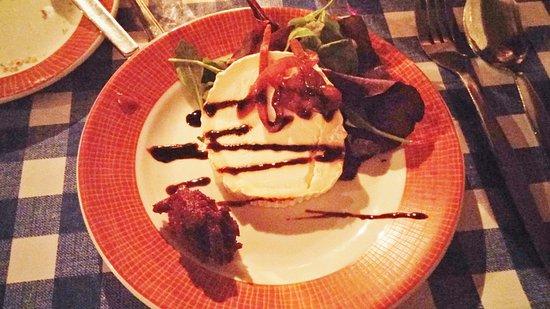 Traditional Irish Night-Cornbarn at Bunratty Folk Park